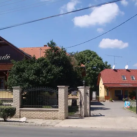 Szent Istvan Fogado Vendégház *